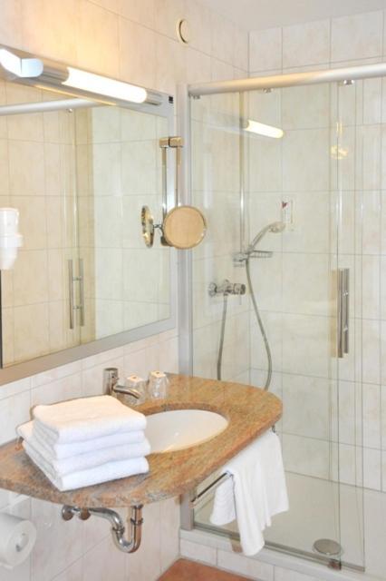 Hotel Martinshof Rottenburg am Neckar Zimmer foto
